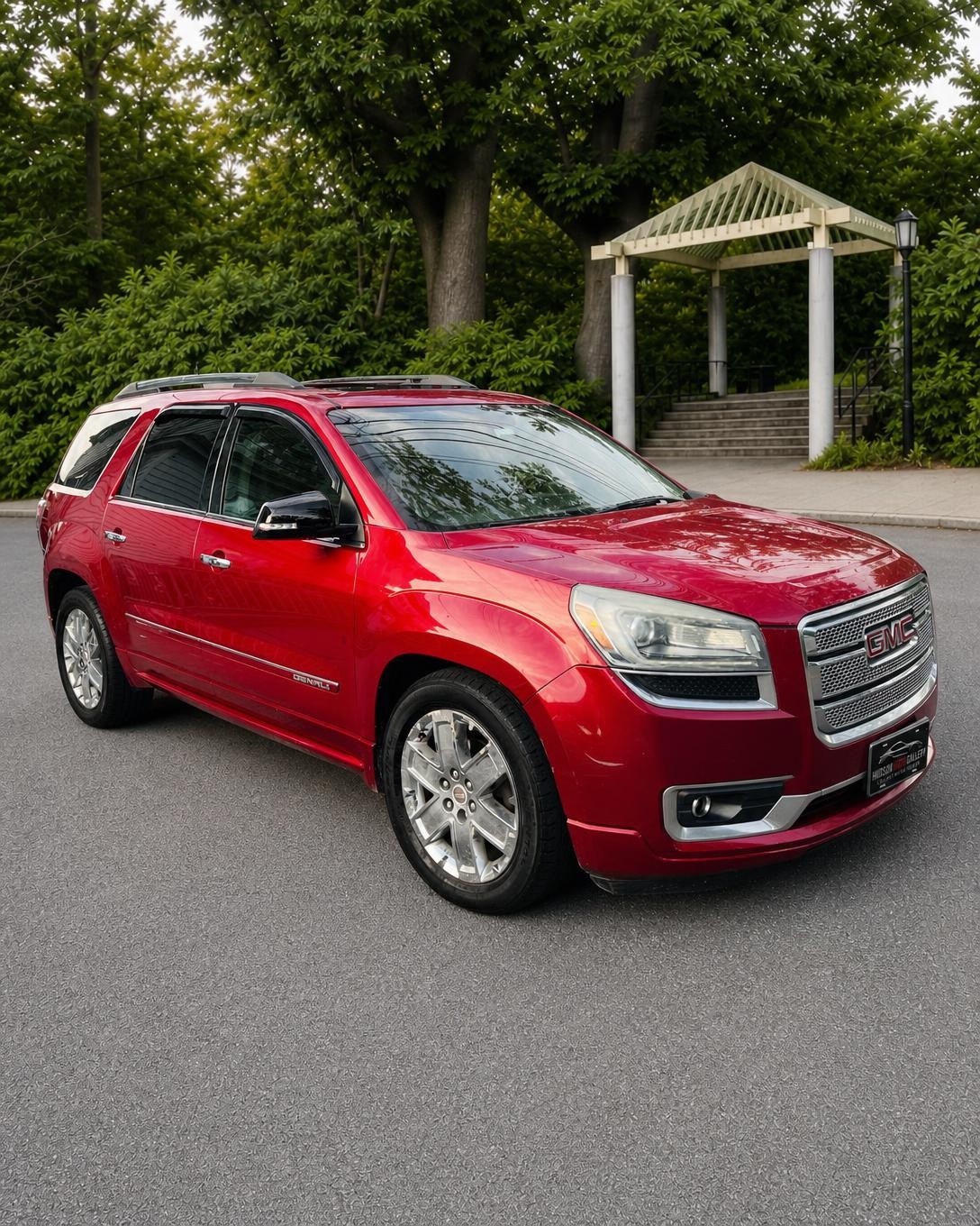 2013 GMC Acadia Denali
